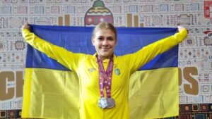 Аліна Дадерко