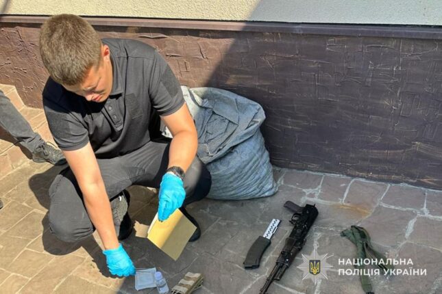 Чоловік купив деталі в мережі та зібрав АК-74