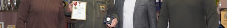 Захисника з Тернопільщини нагороджено Золотим хрестом
