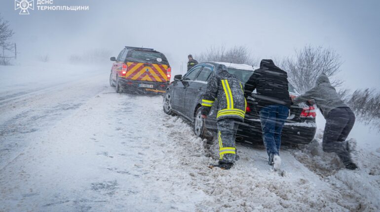 Ситуація на дорогах області контрольована