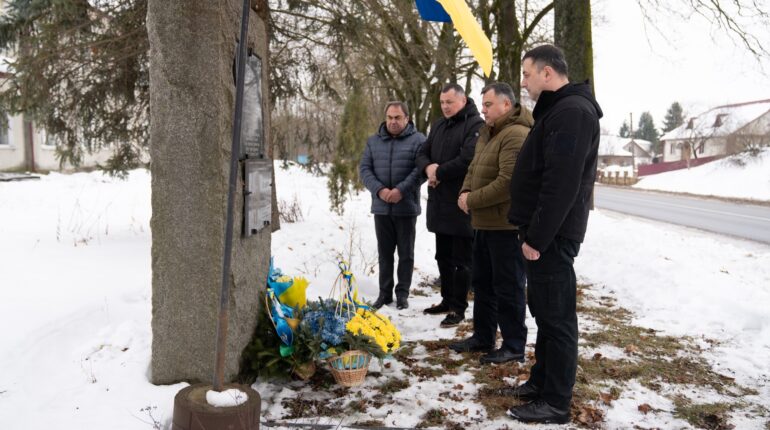 День пам'яті Героїв Крут відзначили на Тернопільщині