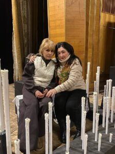 вистава «МАМИ»