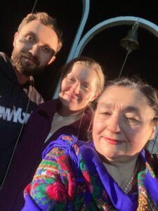 вистава «МАМИ»