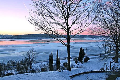 На ставі розпочинають демонтаж незаконних містків