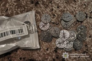 Тернопільські поліцейські припинили діяльність груп шахраїв