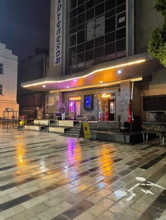 До тернопільського закладу знову завітала поліція