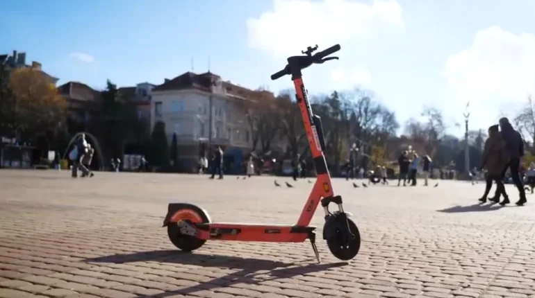 У Тернополі заборонили електротранспорт на майдані