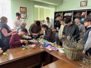 декорування вербових гілочок