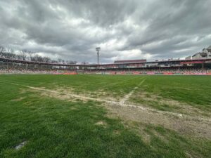 стадіон нива