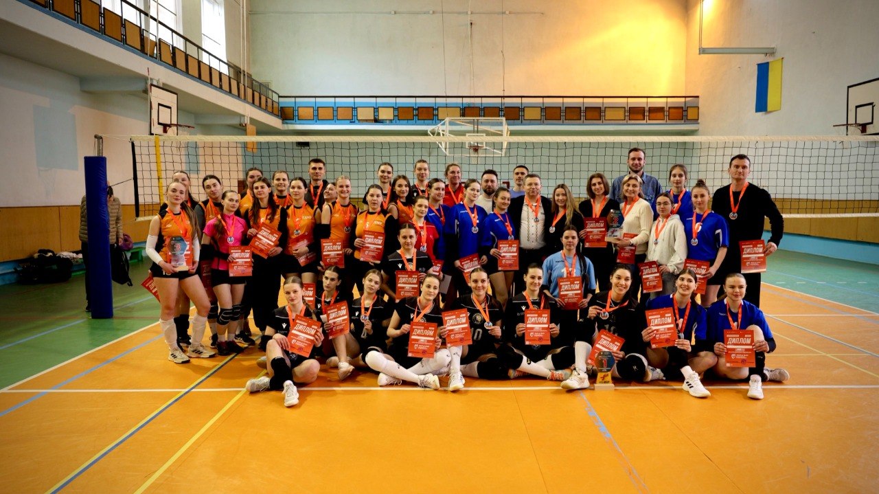 Тріумф волейболісток ЗУНУ: перемога на II етапі ігор «Пліч-о-пліч» та вихід у регіональний тур