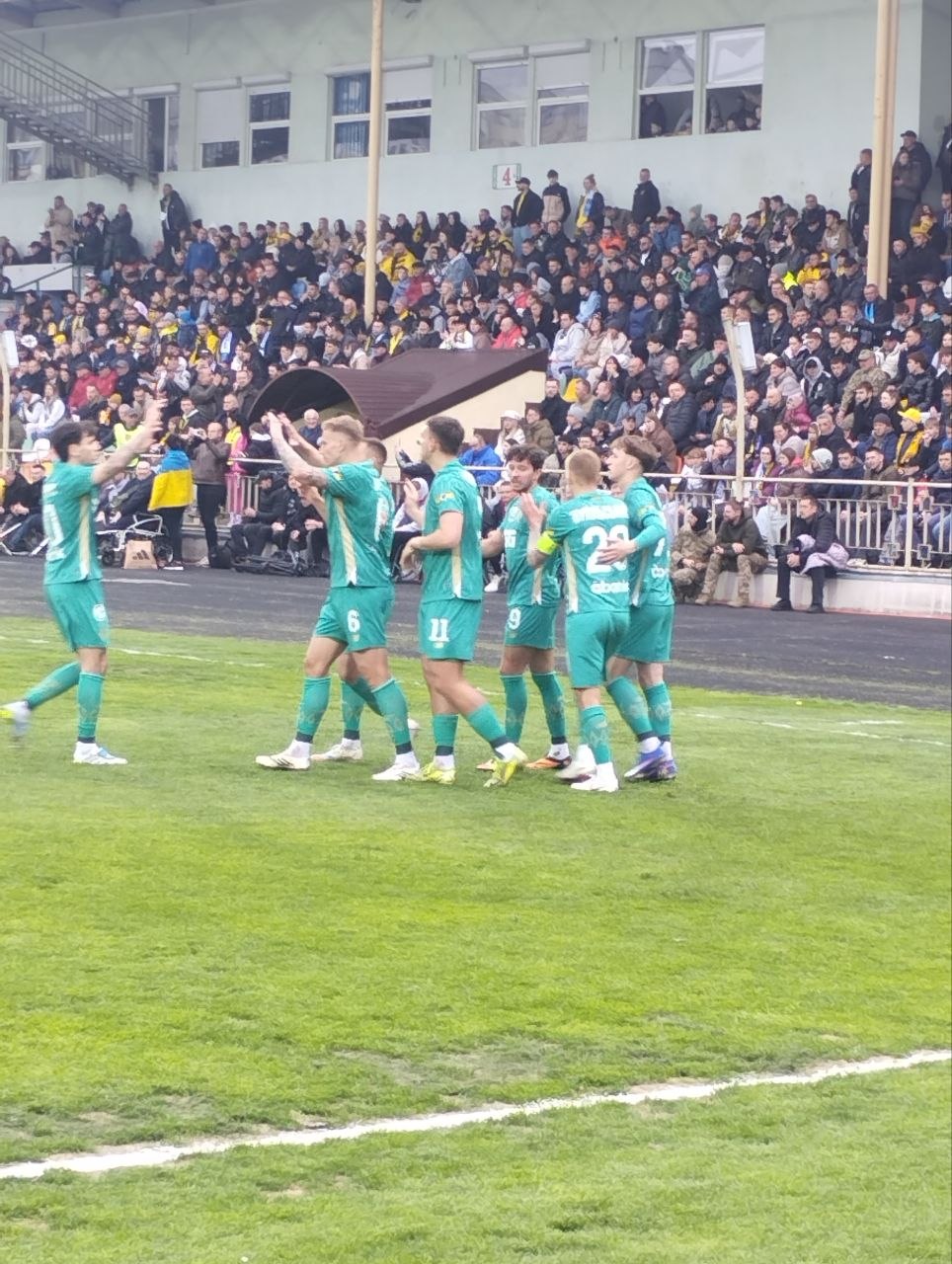 Півфінал Кубка України у Тернополі: «Динамо» перемагає «Буковину» на фоні глядацького ажіотажу