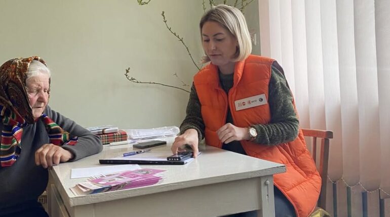 Доступна медицина для громад: мобільна гінекологічна бригада на Тернопільщині обстежила понад 260 жінок за місяць