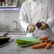 Скандали у ресторанах Тернополя: шеф-кухар вкрав старовинний рецепт випічки в пенсіонерки