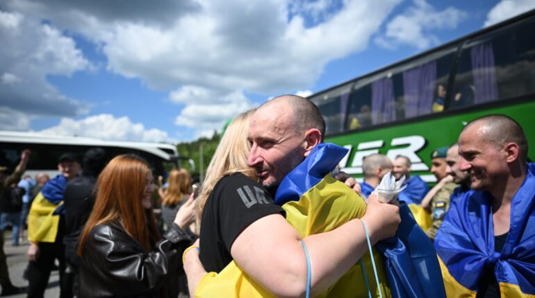Під час чергового обміну полоненими звільнили трьох захисників із Тернопільщини