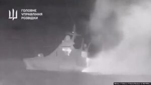 Паперовий флот замість Чорноморського: як реальні втрати Росії перетворилися на дитячу аплікацію