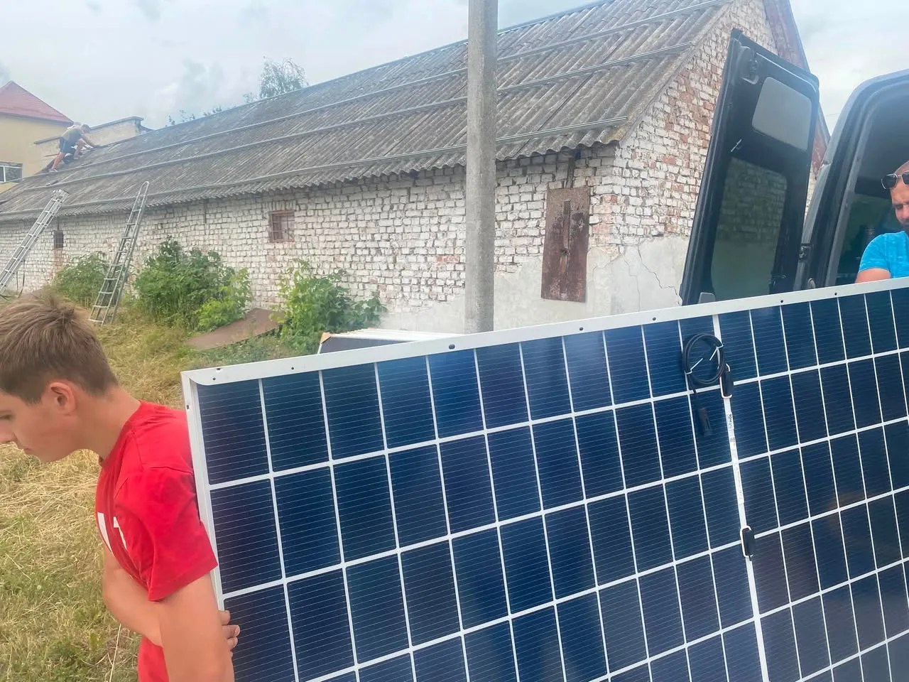 Енергонезалежність у медицині: Збаразька центральна лікарня запустила власну сонячну електростанцію