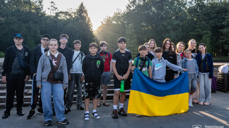 Діти захисників з Тернополя поїхали на відпочинок у Литву