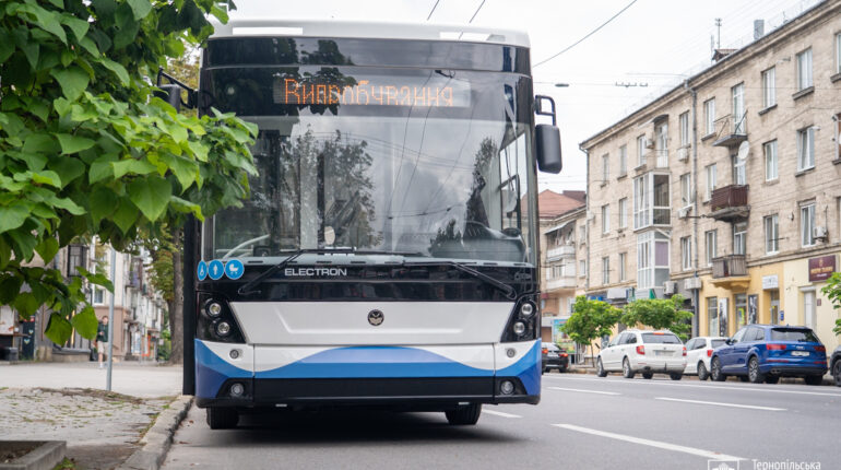 Нові тролейбуси «Електрон» вийшли на маршрути Тернополя
