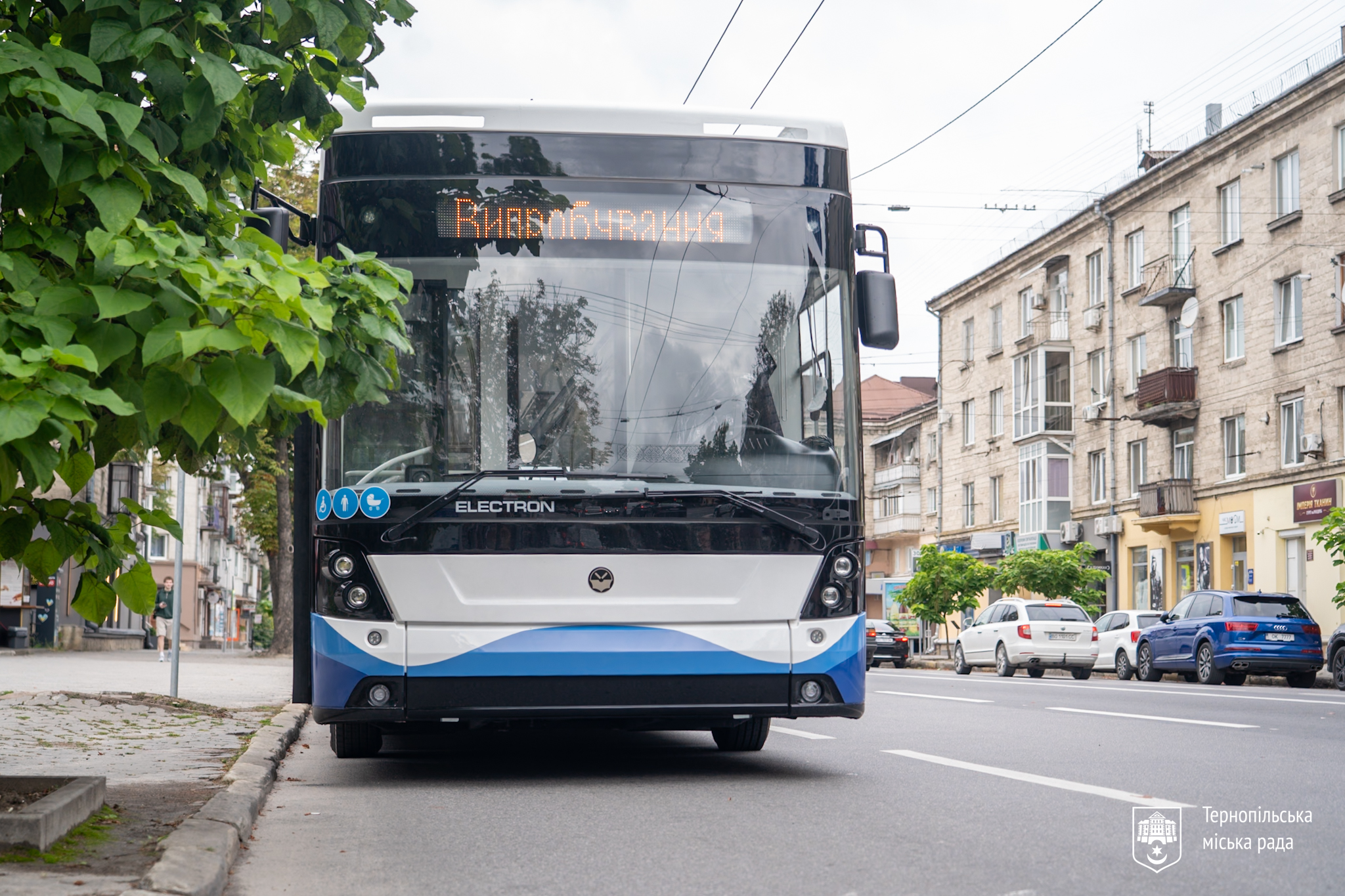 Нові тролейбуси «Електрон» вийшли на маршрути Тернополя