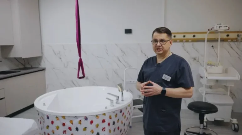 Домашній затишок із медичним захистом: у Тернополі відкрили сучасний зал для пологів у воді