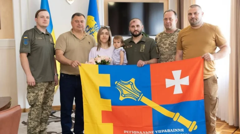 Воїну тернопільської 105 бригади Михайлу Дерлиці вручили орден «За мужність» ІІІ ступеня