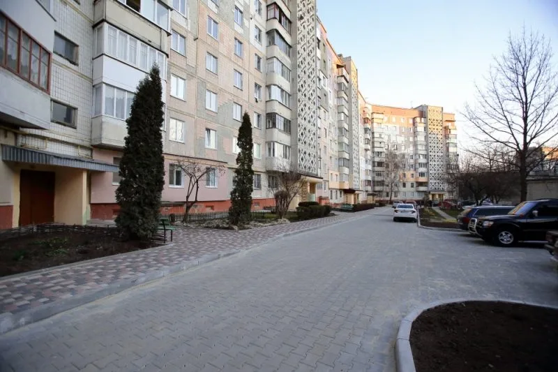 У Тернополі оголосили повторний тендер на відновлення пошкодженого ракетою будинку на 15 Квітня за 14,9 млн грн