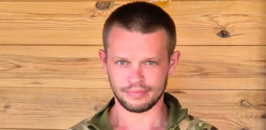 Воїн із Товстолуга Юрій «Хижак» Дутчак одержить «Хрест доблесті» від Міноборони