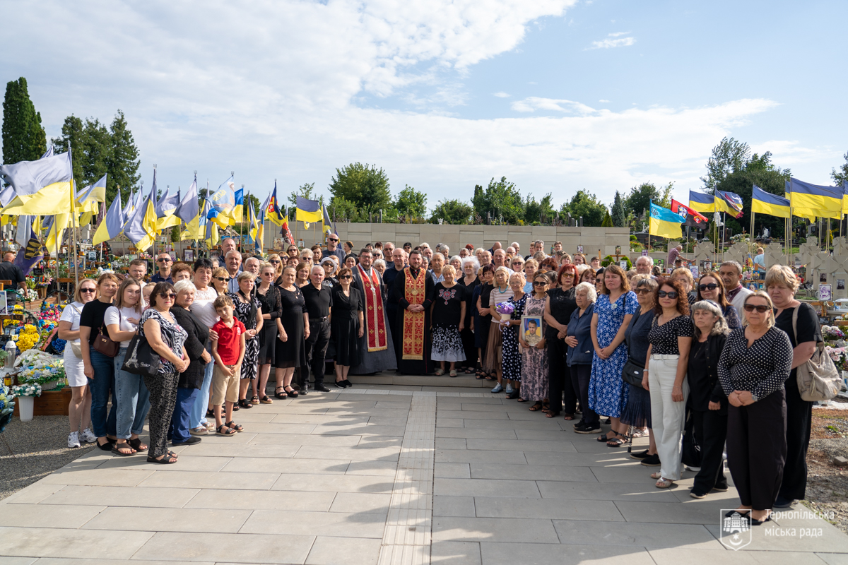 На Пантеоні Героїв у Тернополі вшанували полеглих воїнів