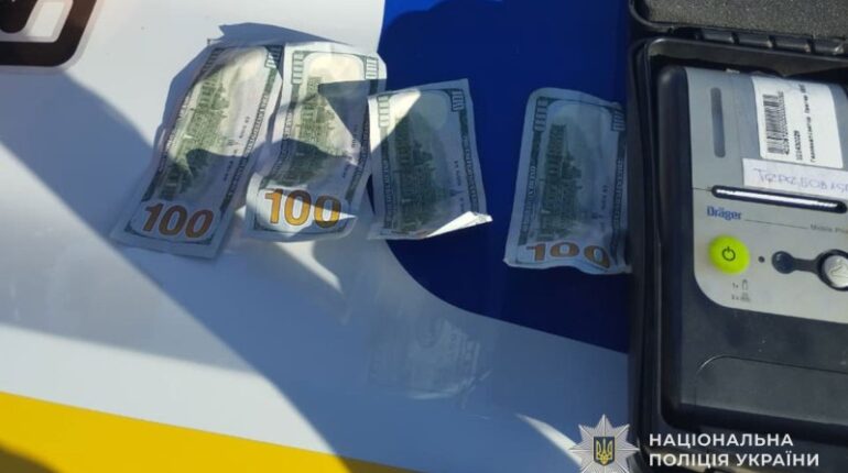 На Тернопільщині водій намагався підкупити поліцію