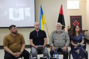 Зберегти пам'ять про кожного: у Тернополі презентували перший том книги «На щиті» про полеглих Героїв