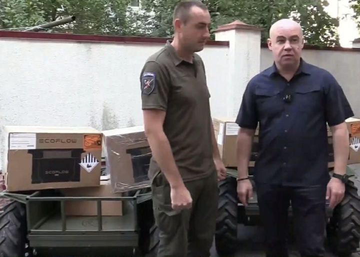 Сергій Надал передав нову техніку для ЗСУ