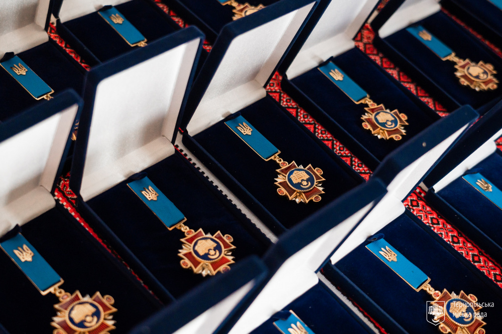 Тернопіль вшанував 15 нових почесних громадян міста