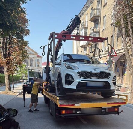 У Тернополі евакуювали 72 авто за порушення паркування