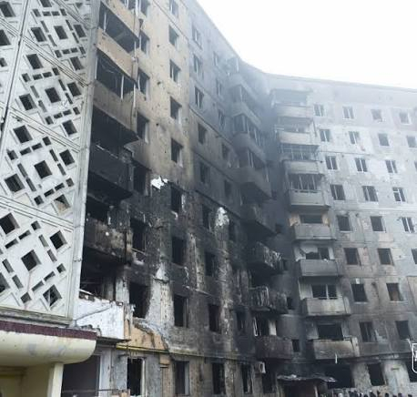 У Тернополі відновлять будинок на 15 Квітня після обстрілу