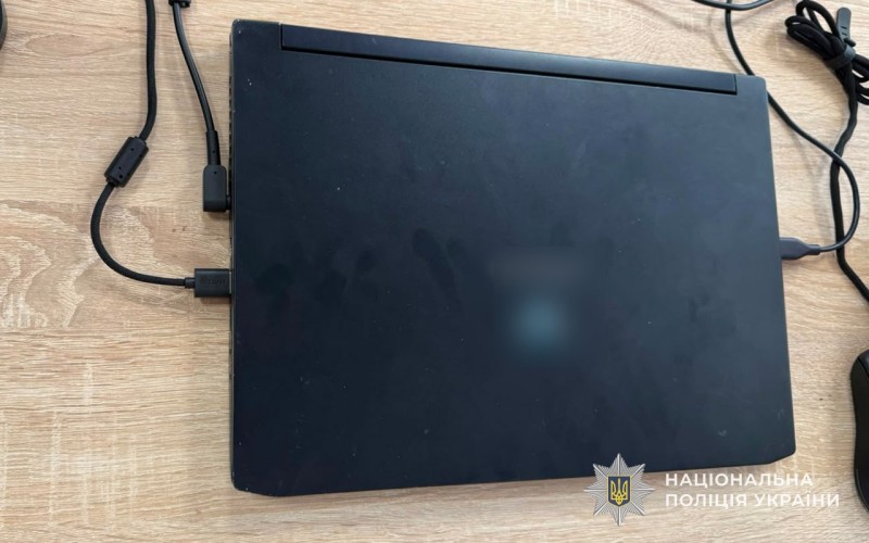 У Тернополі затримали серійного крадія ноутбуків