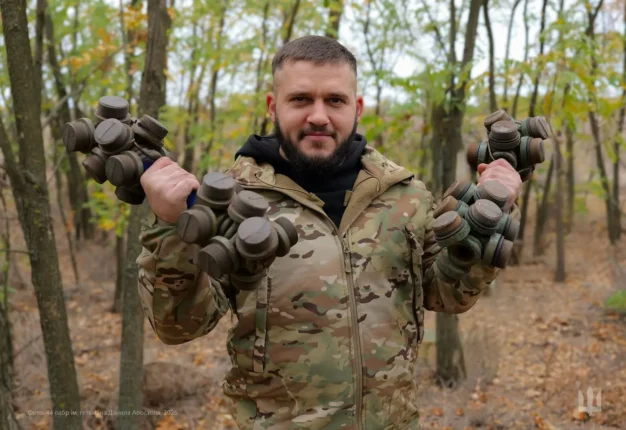 Сила, витривалість та антистрес: як бійці тернопільської 44 артбригади тренуються на передовій