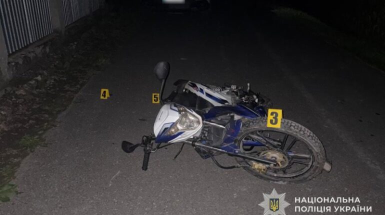 ДТП на Чортківщині: мотоцикліст врізався в огорожу