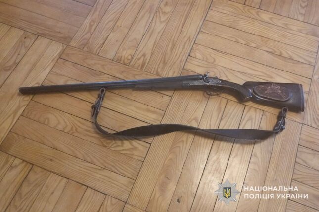 На Збаражчині чоловік погрожував дружині рушницею