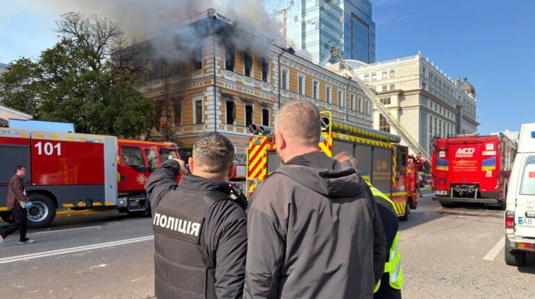 Наслідки атаки БпЛА у Шевченківському районі Києва