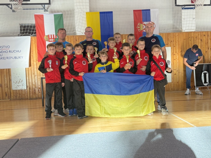 Тернопільські борці тріумфували на турнірі у Словаччині