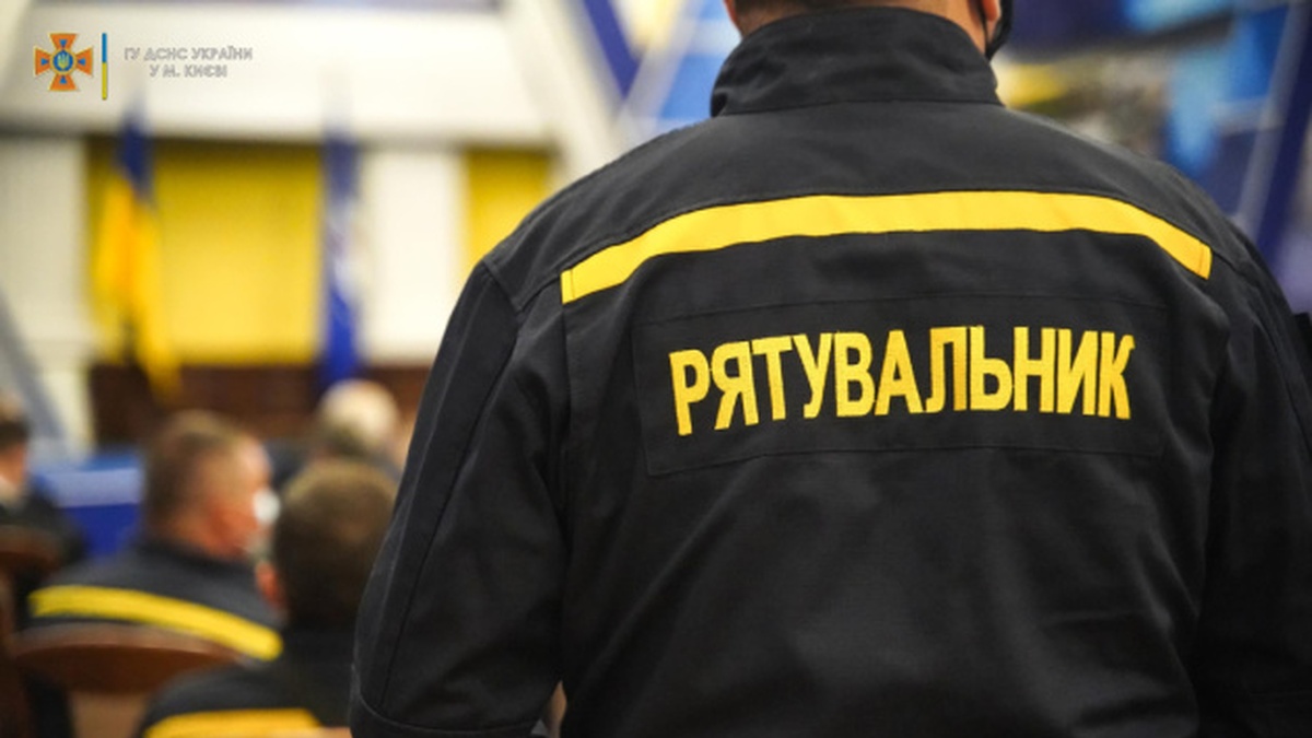 У Луцьку через ворожу атаку спалахнули вагони потяга