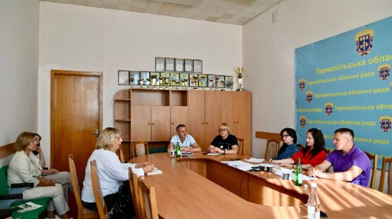 Засідання комісії з питань освіти у Тернопільській облраді