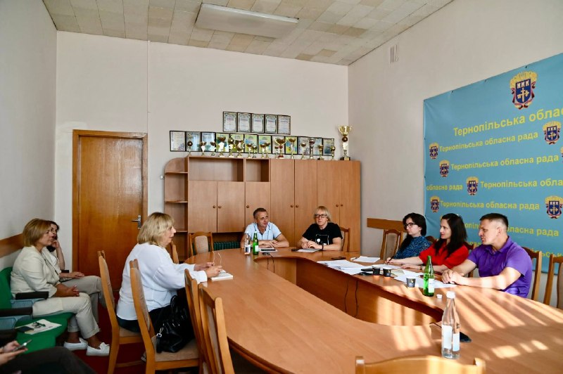 Засідання комісії з питань освіти у Тернопільській облраді