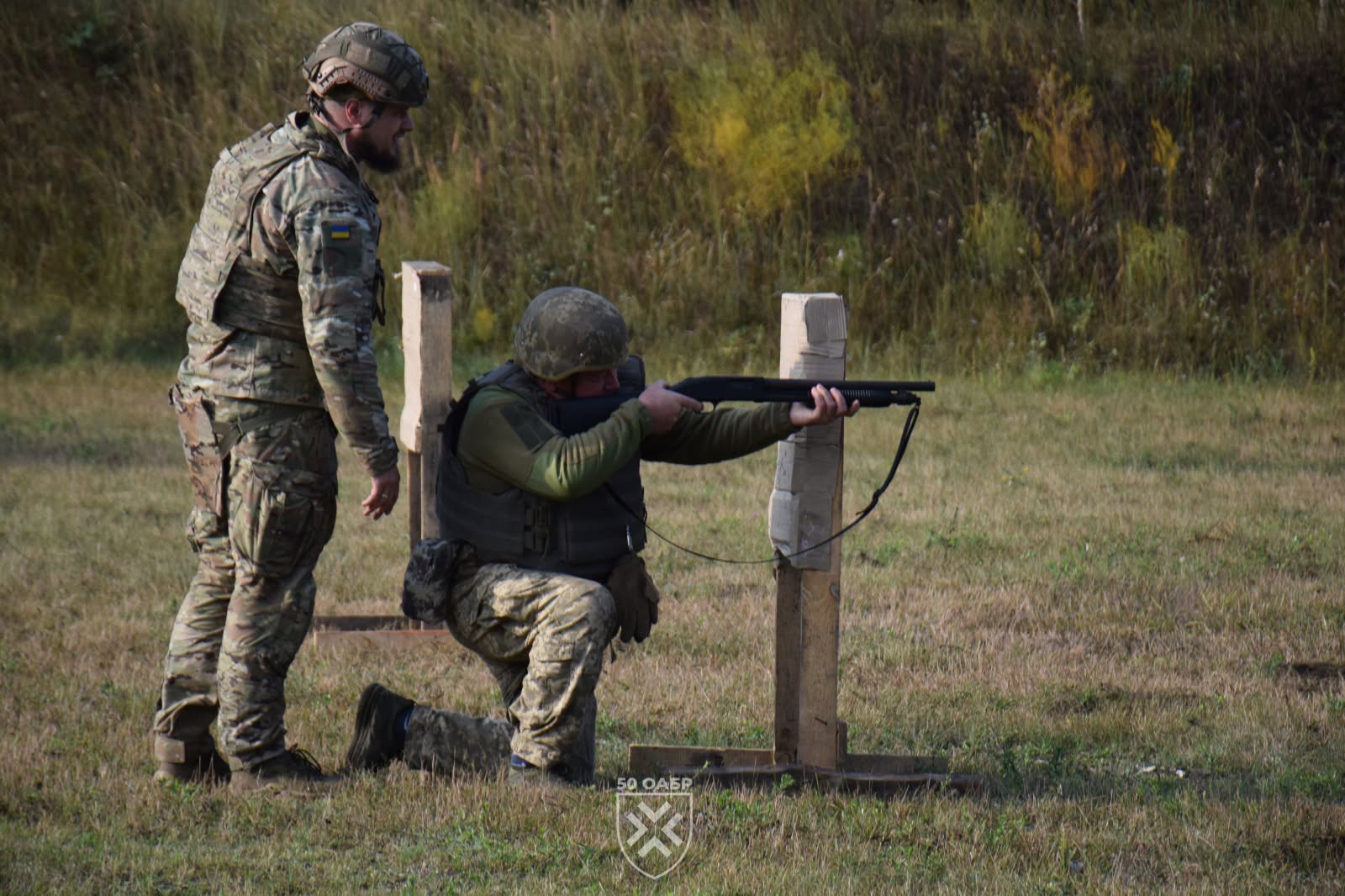 Захист вогневих позицій: Артилеристи відпрацьовують збиття ворожих БПЛА з помпових рушниць