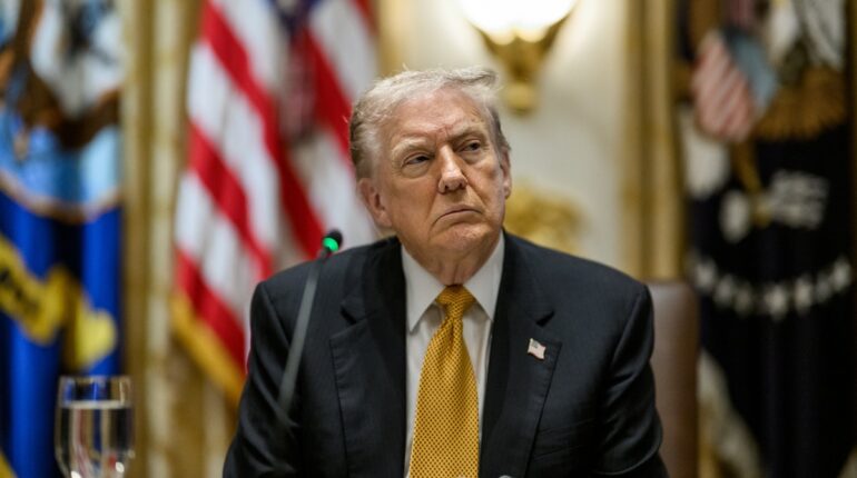 Дональд Трамп про обмеження Starlink для ЗСУ