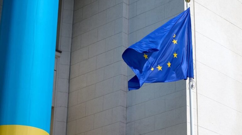 Лідери ЄС обговорять підтримку України на саміті