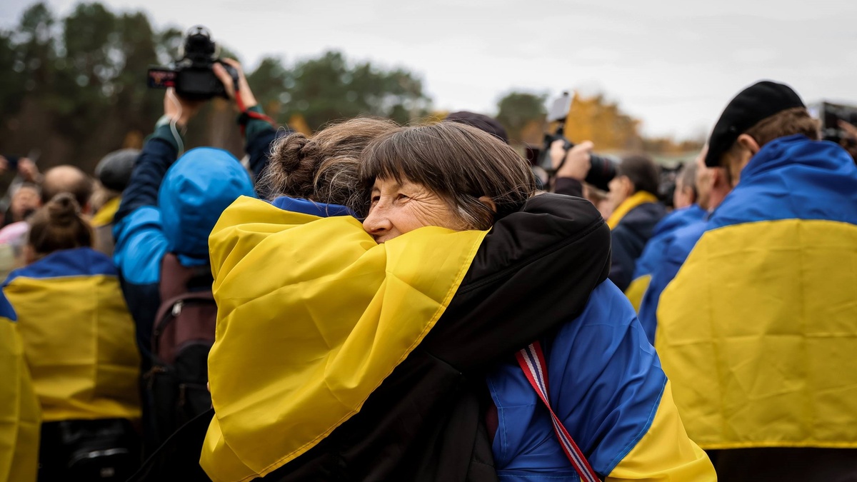 На Чернігівщині зустріли евакуйованих мешканців Олешків