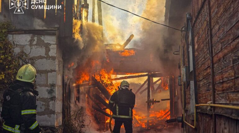 Наслідки обстрілів Сумщини: є постраждалі та руйнування