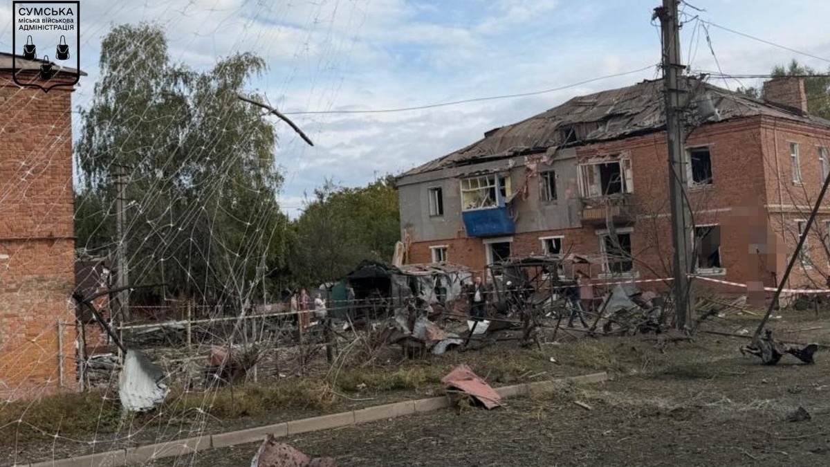 Наслідки ворожої атаки на Суми: шестеро постраждалих