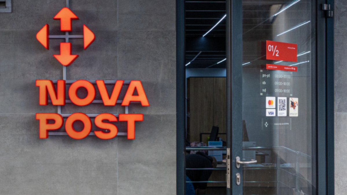 Nova Post відкрила поштомати біля аеропорту Кишинева